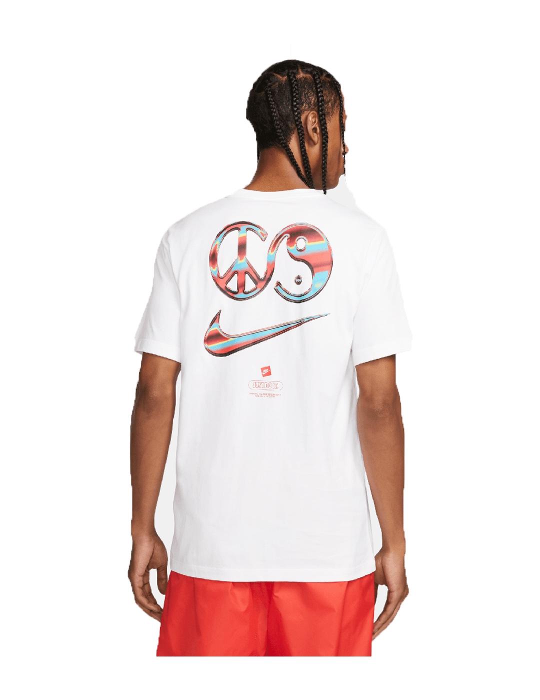 CAMISETA NIKE M NSW TEE HEATWAVE LBR