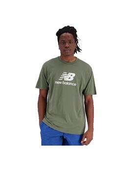 Camiseta New Balance Essentials Stacked Logo