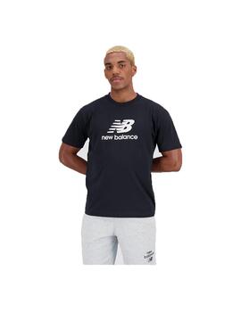 Camiseta New Balance Essentials Stacked